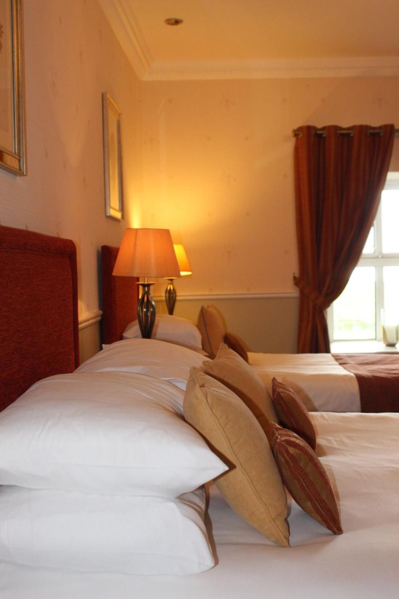 Aran View Country House And Lodge 둘린 외부 사진