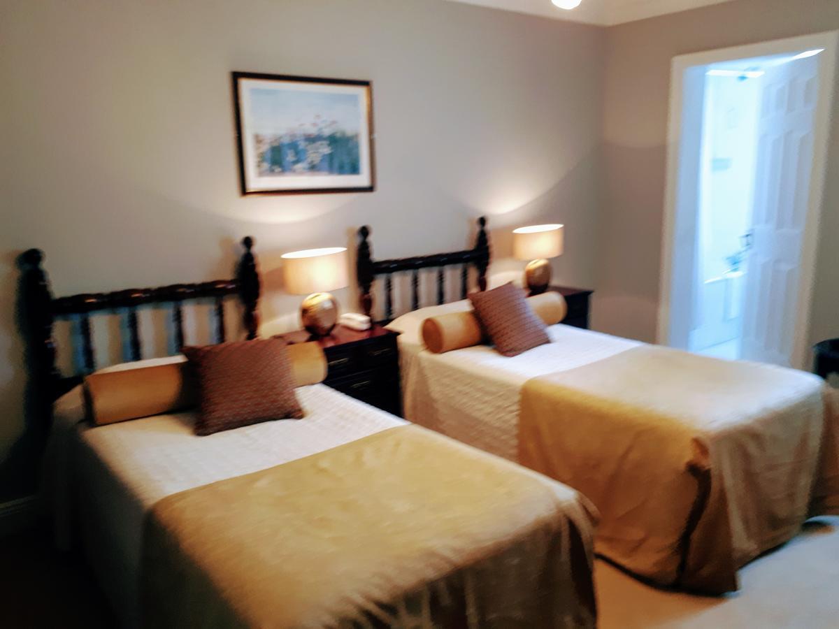 Aran View Country House And Lodge 둘린 외부 사진